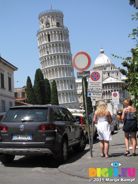 SX19755 Leaning tower of Pisa and signpost